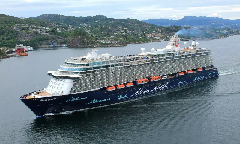 Mein Schiff 4